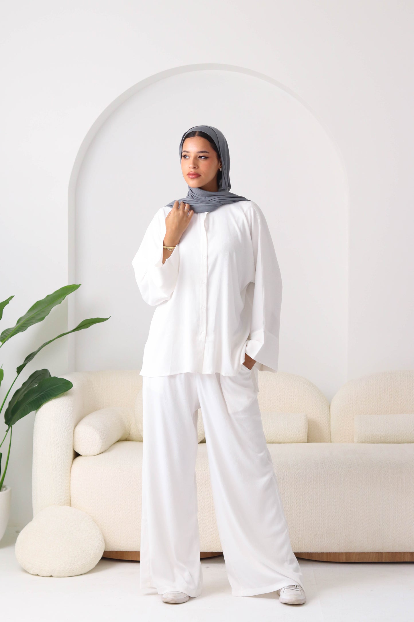 Wanna Set In White